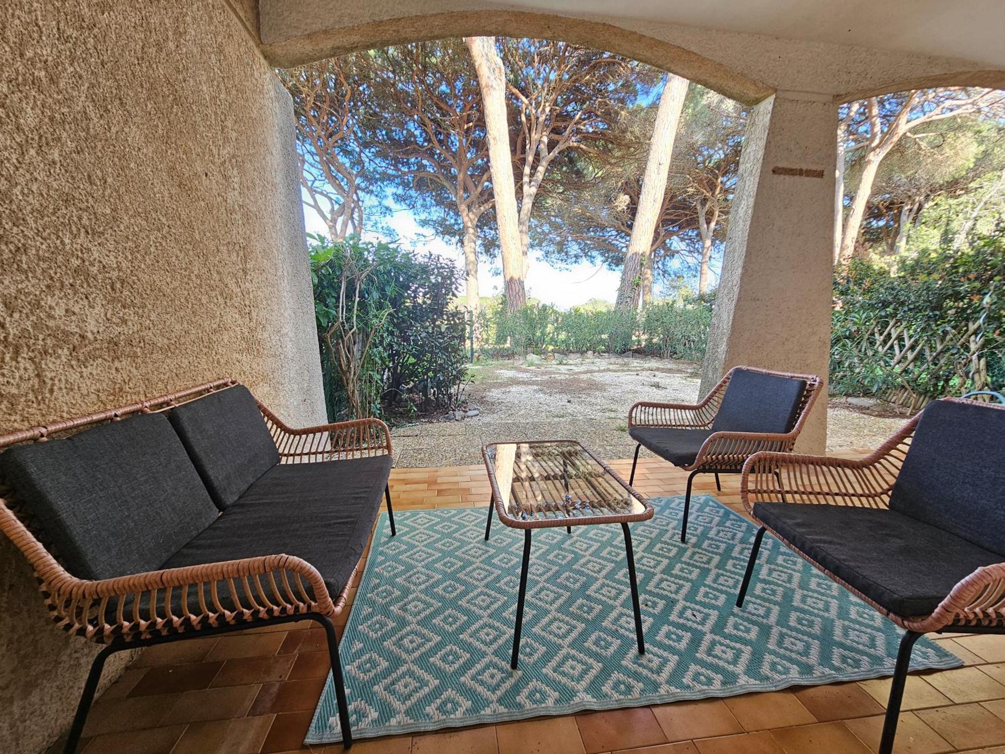 Appartement Golf De Valescure Avec Jardin Saint-Raphael  Ngoại thất bức ảnh
